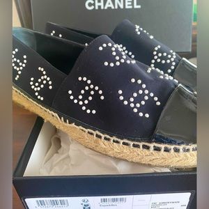 Chanel Espadrilles Black with Pearl logos 39